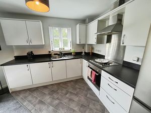 Kitchen area- click for photo gallery